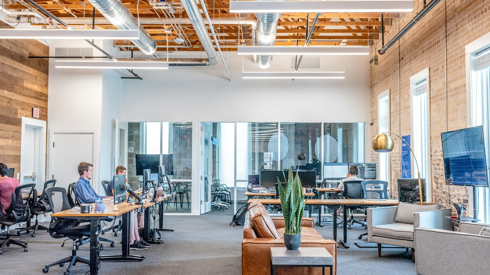 TechnowayIT Oracle experts collaborating